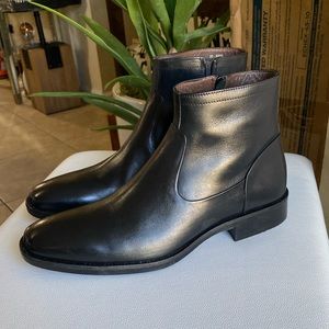 Johnston & Murphy Larsey Boots Size 11.5 PRE-OWNED.